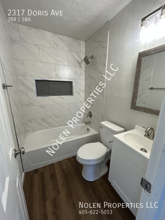 Building Photo - 2317 Doris Ave