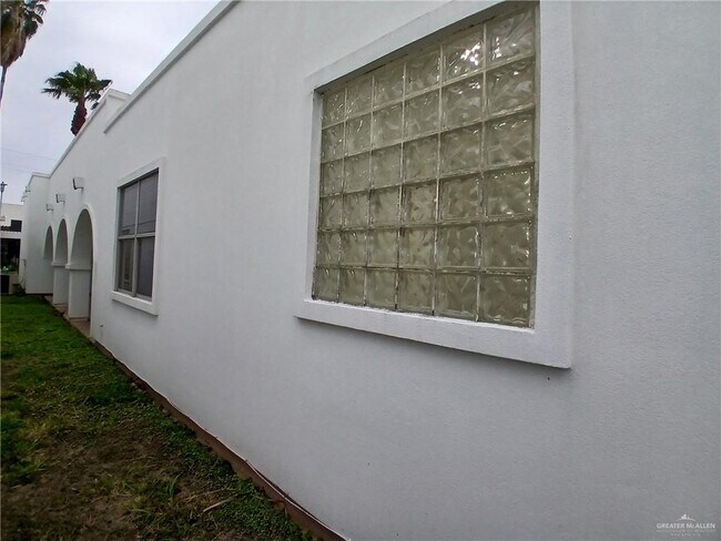 Building Photo - 130 San Jacinto St