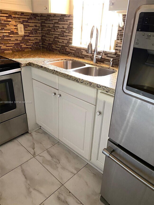 Building Photo - 11789 SW 18th St