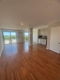 Building Photo - 5789 SW 72nd St