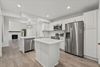 Building Photo - 16532 Holly Trail Dr