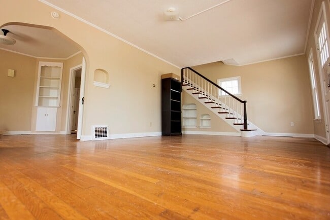 Building Photo - 97 N Lancaster St