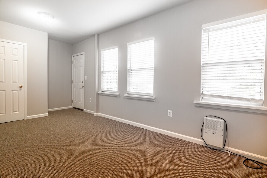 Building Photo - 1267 Meigs Place NE, Unit #3