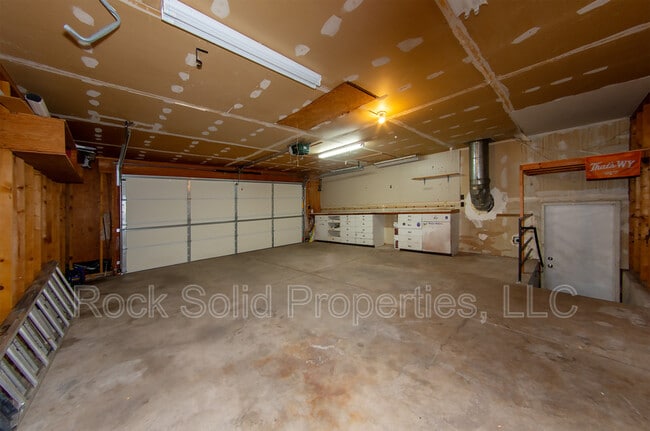 Building Photo - 5450 Atlantic Dr