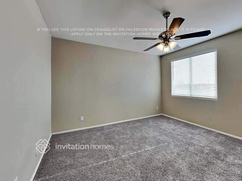 Building Photo - 274 S 174th Dr