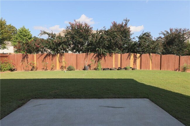 Building Photo - 3125 Pleasant Valley Trail