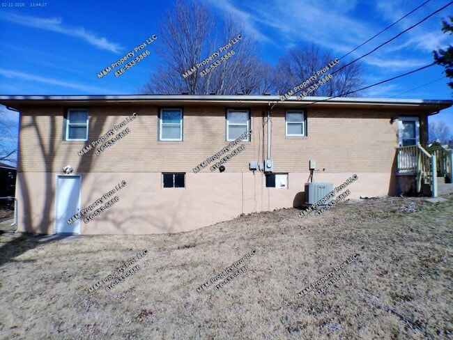 Building Photo - 12603 E Erickson Rd