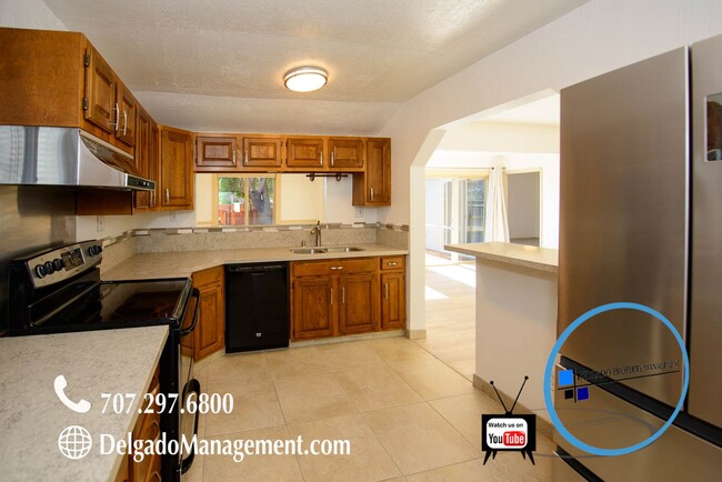 Building Photo - Gorgeous, newly remodeled home located nea...