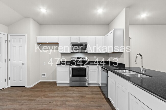 Building Photo - Gorgeous home ready for you!