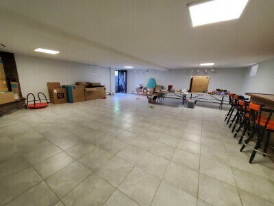 Building Photo - 20 Mossdale Rd