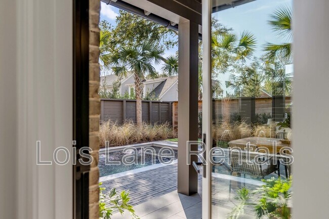 Building Photo - 507 McCants Dr