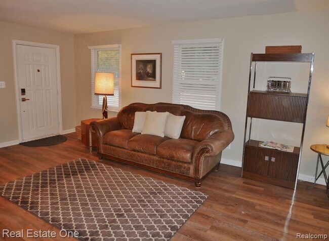 Building Photo - 2298 Browning St