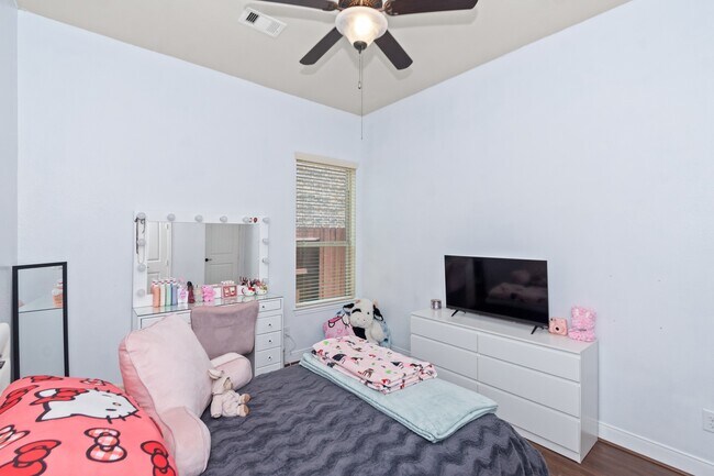 Building Photo - 20214 Parker Bend Ln