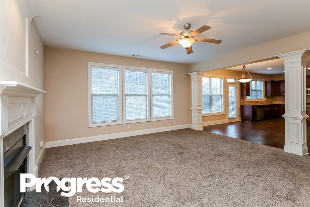 Building Photo - 1393 Sparkling Cove Dr