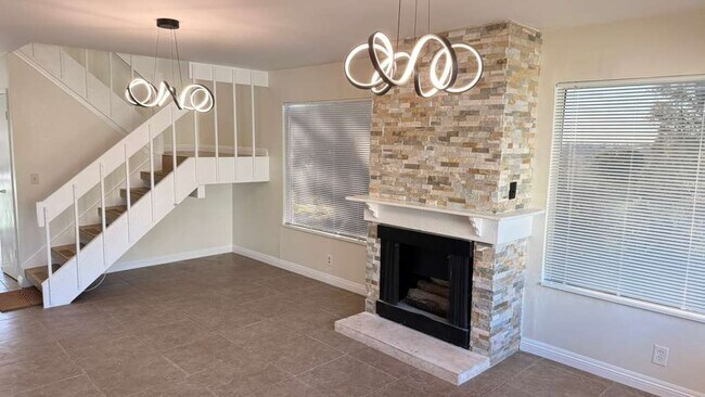 Building Photo - 22 Latitude Ct