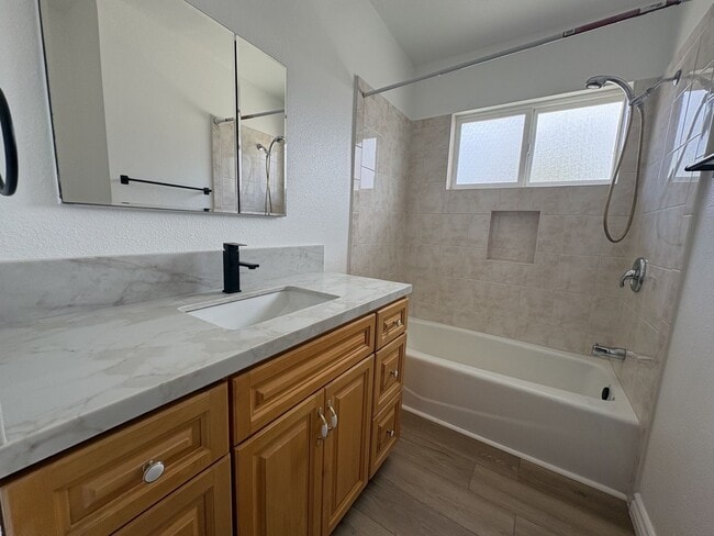Building Photo - Newly Renovated Home in the Heart of Clairemont