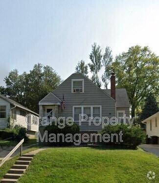 Building Photo - 4661 Pacific St