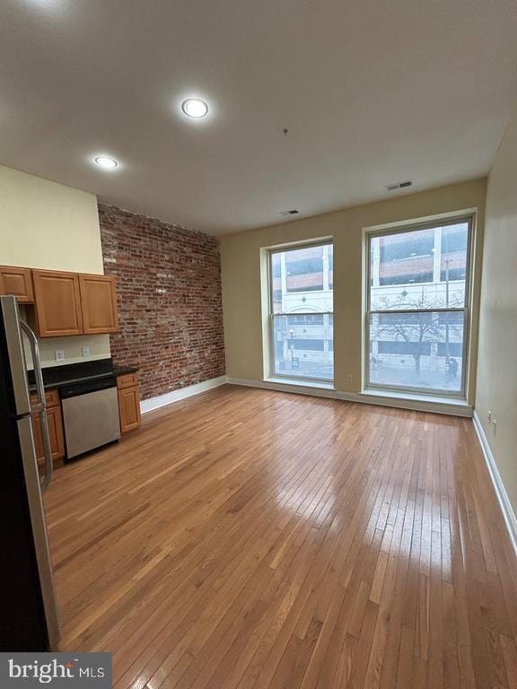 Primary Photo - 106 N Eutaw St