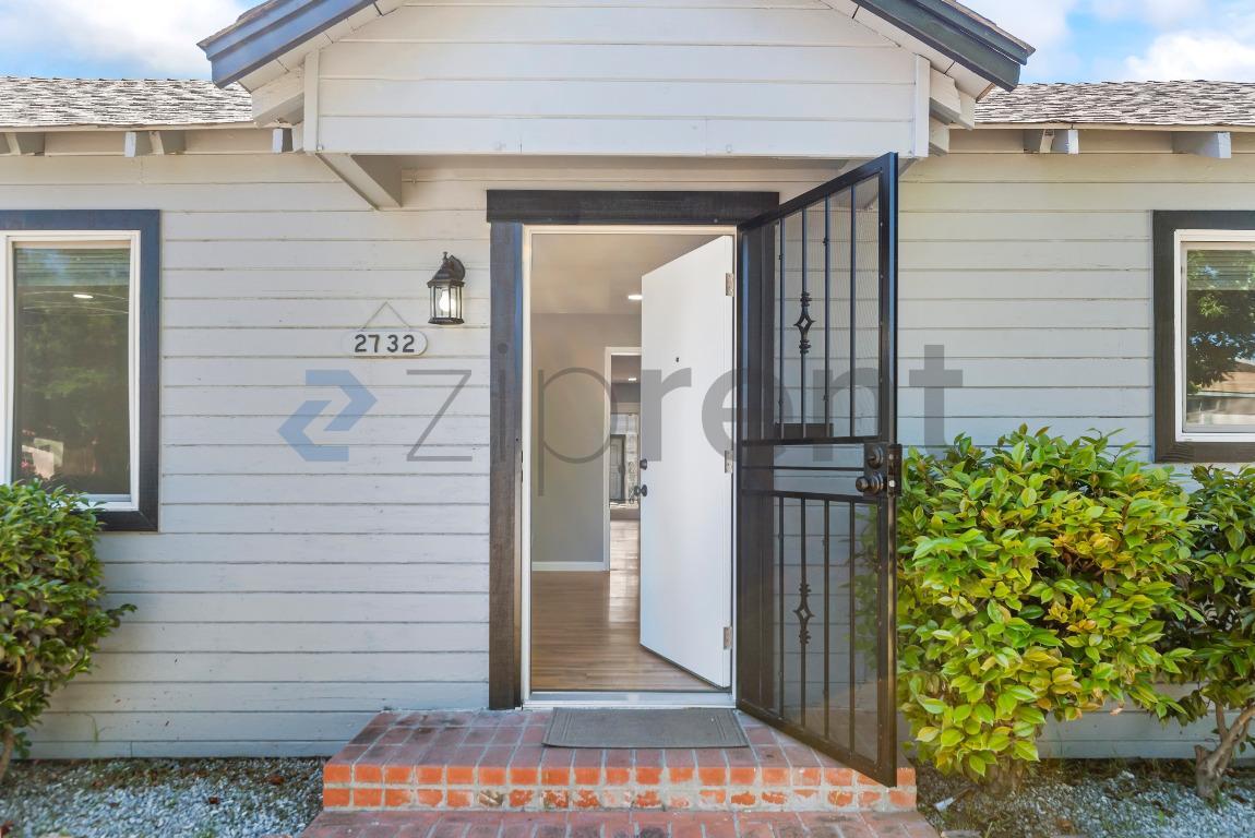 Building Photo - 2732 D St