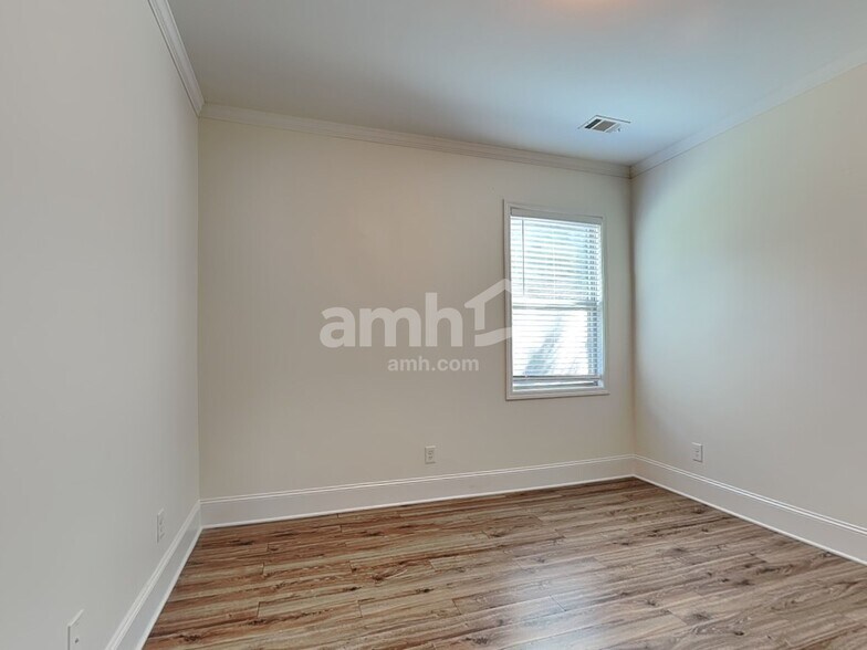 Building Photo - 4880 Roseman Trail