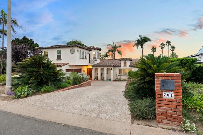 Building Photo - 701 N Granados Ave