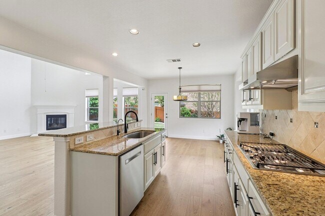 Building Photo - 12604 Tierra Grande Trail