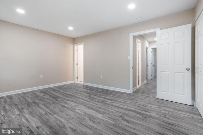 Building Photo - 3671 Waterwheel Square