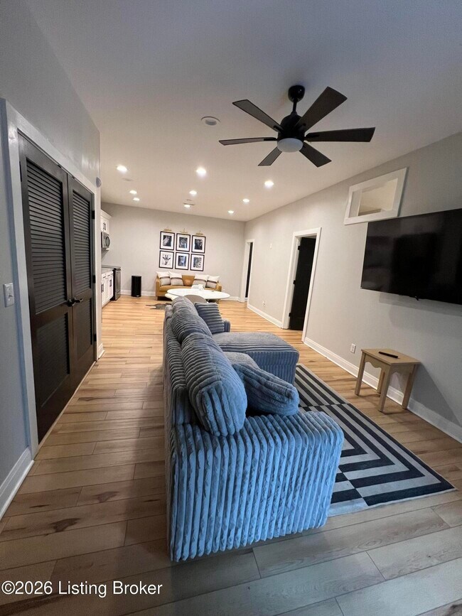 Building Photo - 1110 Logan St