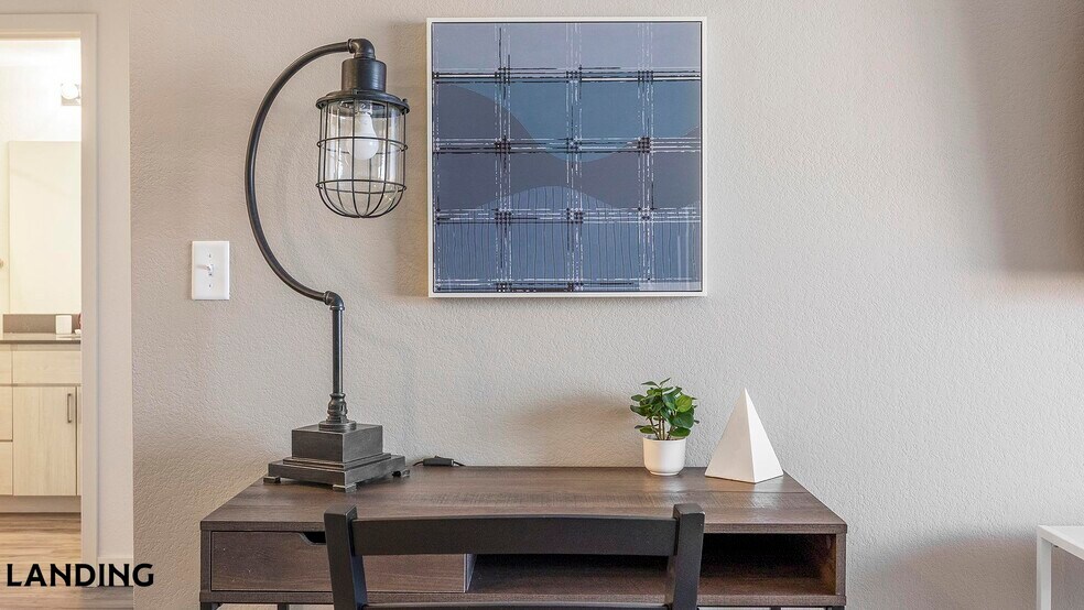 Building Photo - 1760 S Crismon Rd