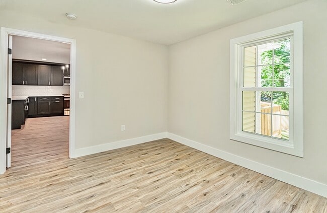 Building Photo - 1218 1st Ave