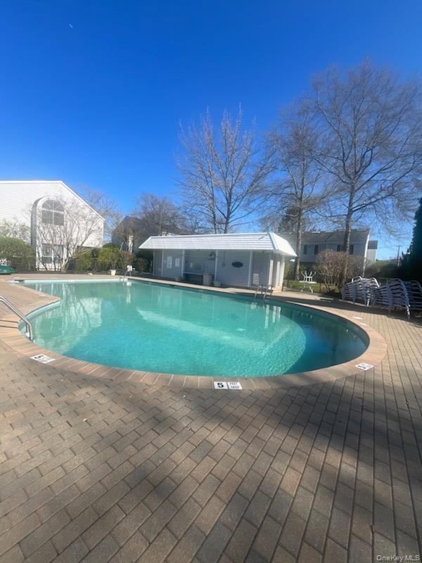 Building Photo - 220 Montauk Hwy