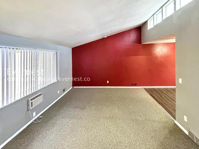 Building Photo - 3191 Troy St