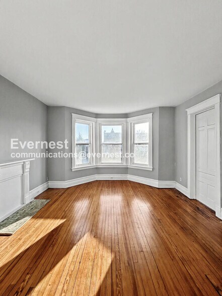 Building Photo - 2034 W Grace St