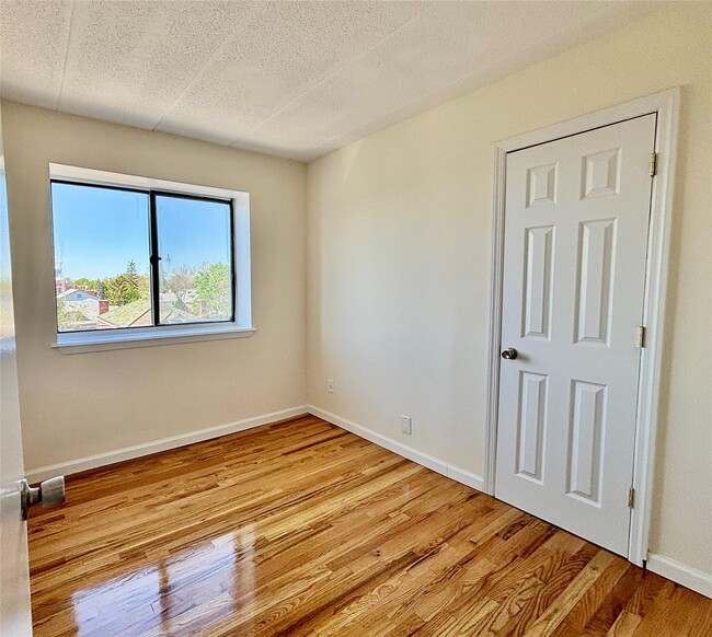 Primary Photo - 145-18-145-34 34th Ave