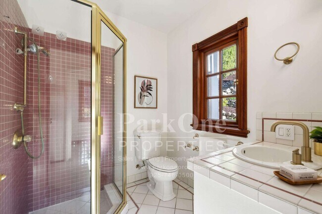 Building Photo - Short term, furnished possible for this magnificent home.