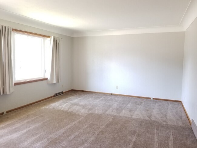 Living Room - 1304 12th Ave