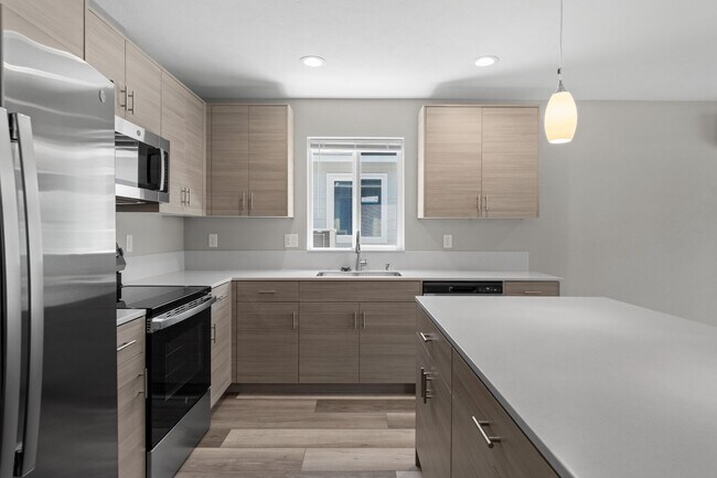 Building Photo - 1623 N Selkirk Rd