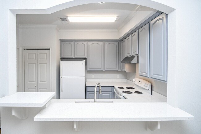 Building Photo - 9400 Bellaire Blvd