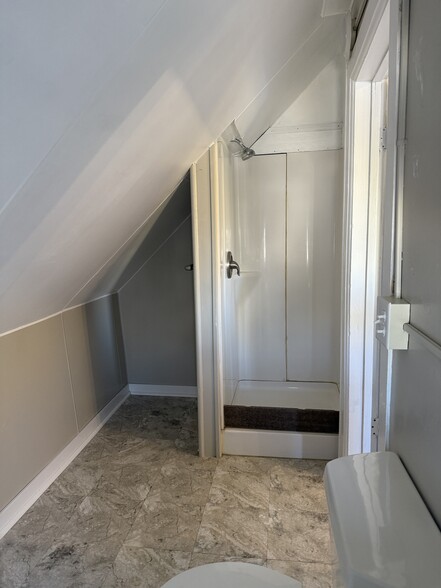 Building Photo - 377 Ellis St