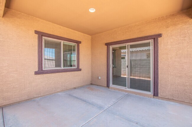 Building Photo - COMING SOON !! BRAND NEW HOME IN MARICOPA