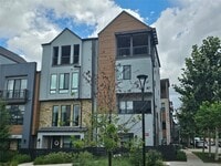 Building Photo - 4600 Freedom Dr
