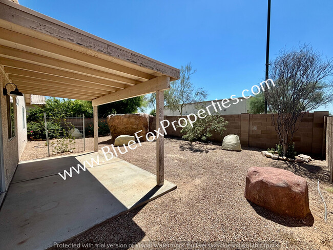 Building Photo - 2089 W Cholla Vista Dr