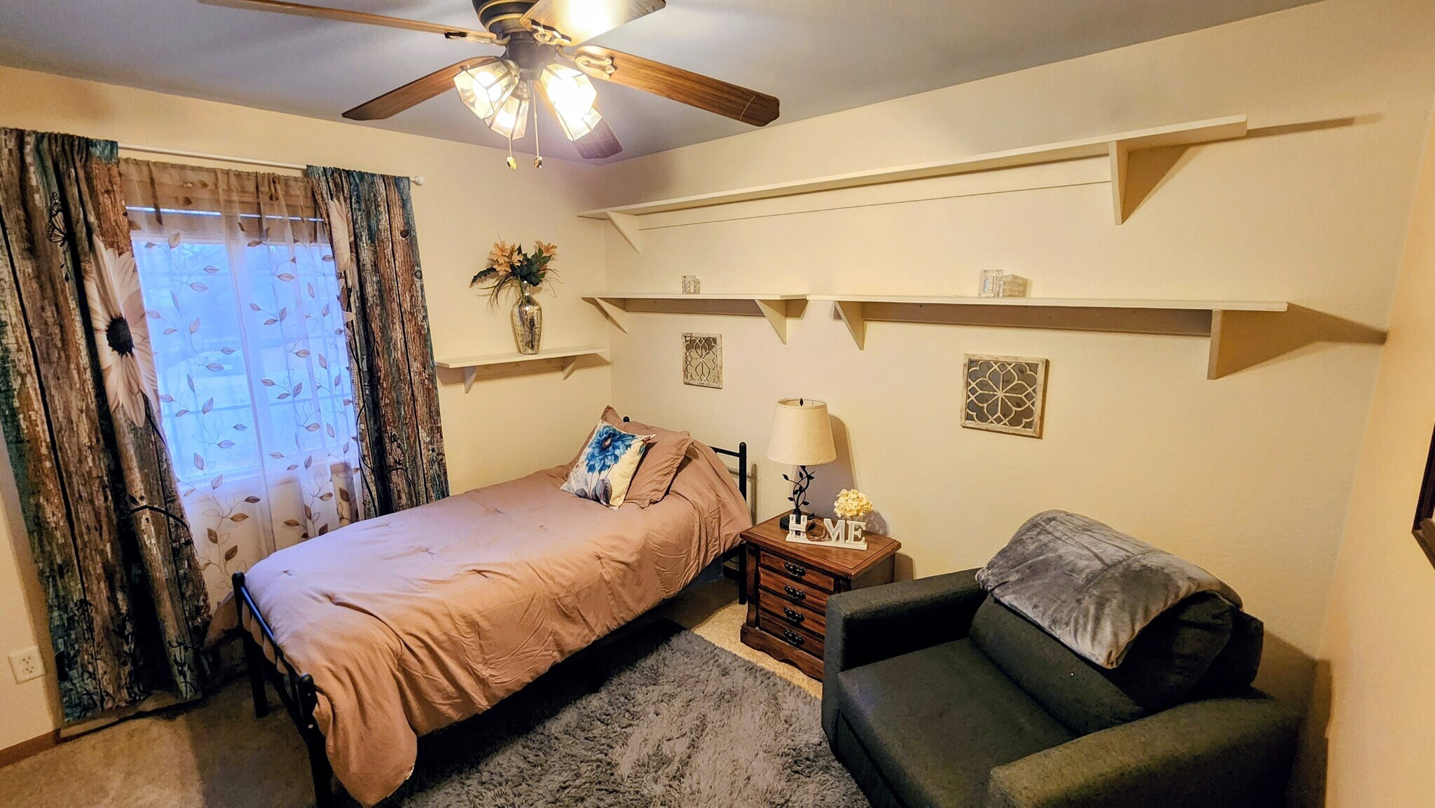 Building Photo - 371 Cardinal Ave