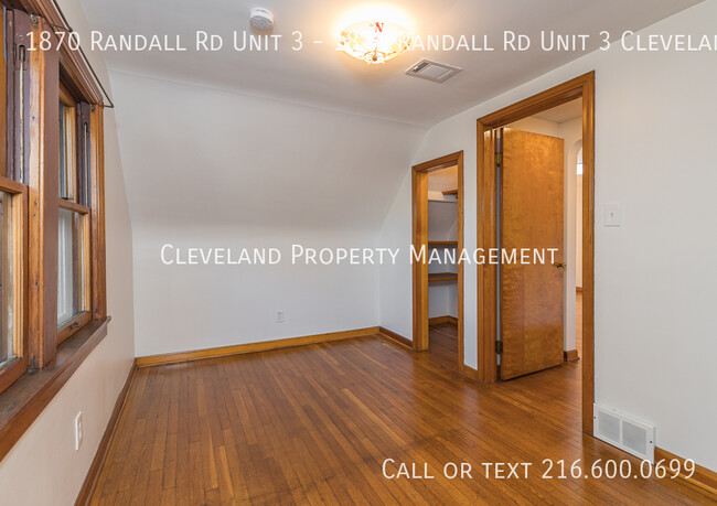 Building Photo - Renovated Multi-Unit in the Heart of Ohio ...