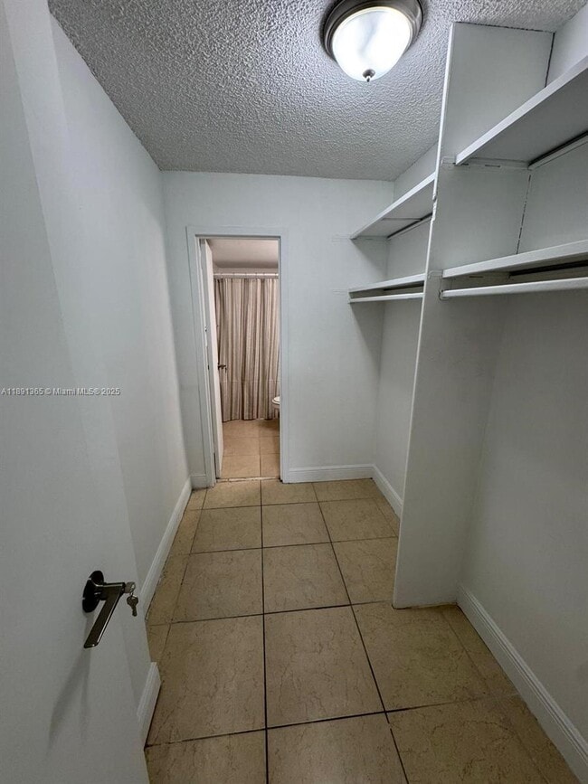 Building Photo - 1800 Sans Souci Blvd