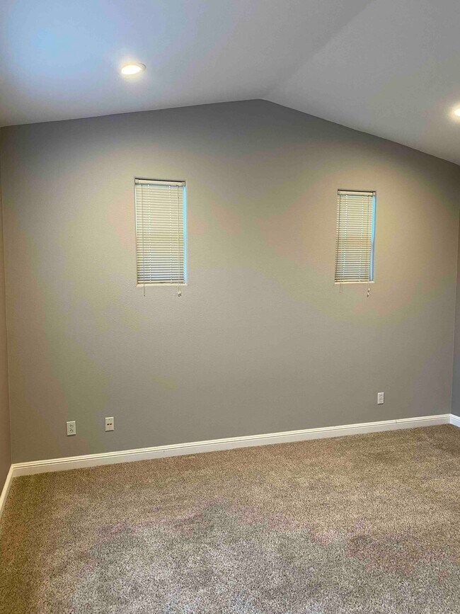 Building Photo - 5038 Russo Dr