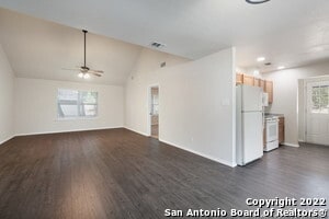 Building Photo - 2244 Eastman Ave
