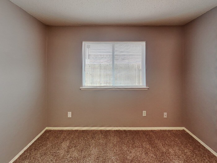 Building Photo - 12832 Dove Field Ln