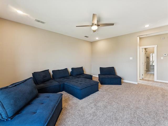 Building Photo - 914 St George Pl