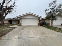 Building Photo - 210 Douglas St